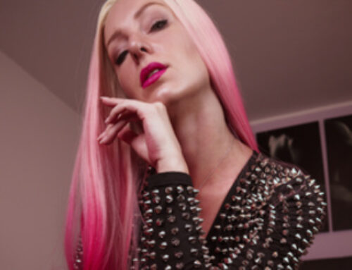 JanaLogan – Virtuelle Herrschaft mit Lady Jana Logan
