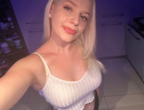 Feurige Romantik in der Nacht mit Emily-Noir